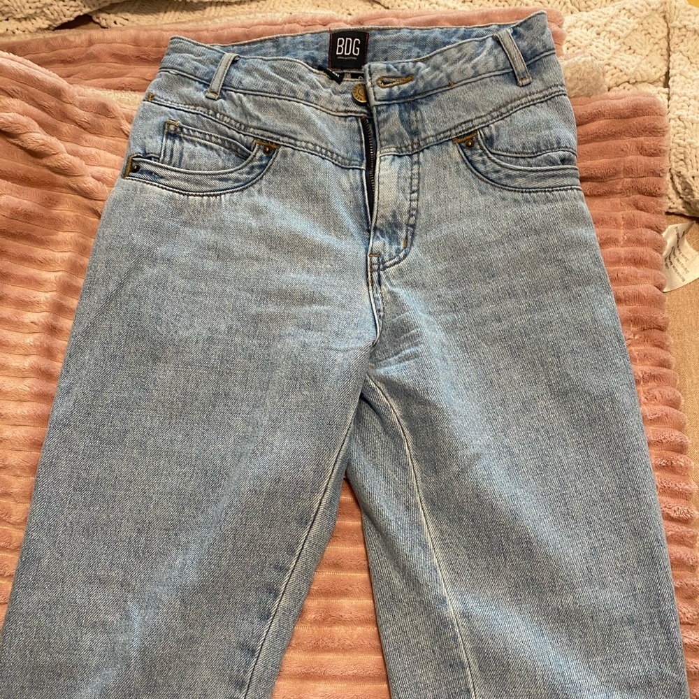 BDG mom high rise jeans size 24